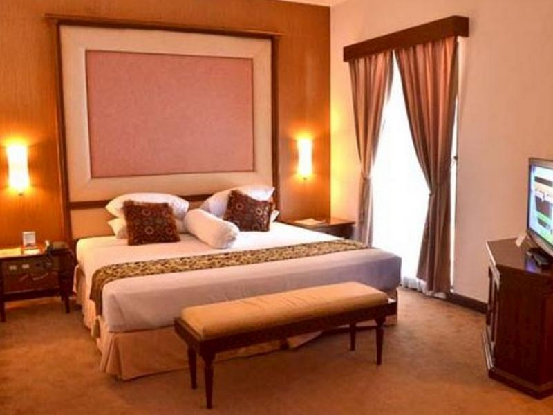 Bahari Inn Tegal Экстерьер фото